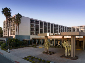 Sonesta Redondo Beach & Marina