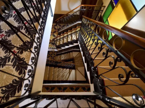Amadeus Hotel