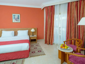 Hawaii Riviera Club Aqua Park - Families and Couples Only