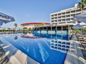 Nashira City Resort