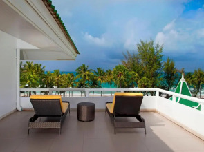 Le Meridien Phuket Beach Resort