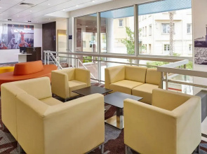 Holiday Inn Toulon City Centre by IHG