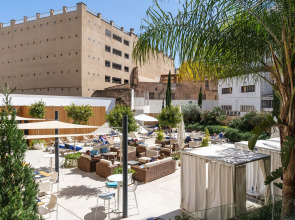 Hotel Saratoga