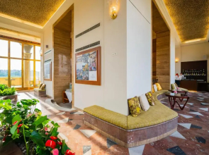 Grand Hotel International