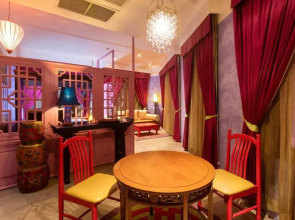 Отель Shanghai Mansion Bangkok