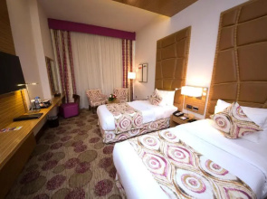 Best Western Plus: Pearl Creek Hotel