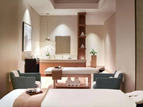 Отель Swissotel Al Ghurair 