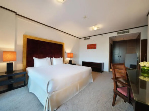 Отель Park Apartments Dubai, an Edge by Rotana