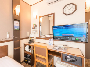 Toyoko Inn Shin Osaka Higashi Mikuni Station