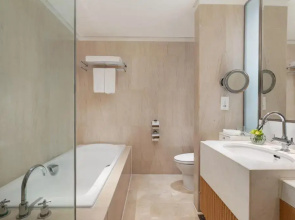 Отель Crowne Plaza Shenzhen Futian by IHG