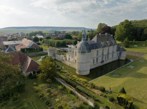 Le Château d Etoges
