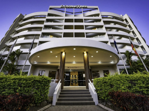 DoubleTree by Hilton Hotel Cairns