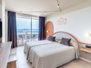 tent Arenal