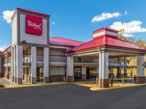 Red Roof Inn & Suites Athens, AL