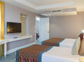 Royal Taj Mahal - All Inclusive