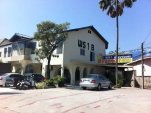 Pon 1 Hotel