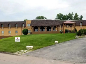 Hometown Inn & Suites