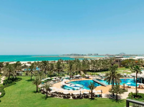 Le Royal Meridien Beach Resort And Spa