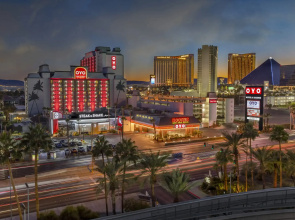 OYO Hotel & Casino (formerly Hooters Casino Hotel)