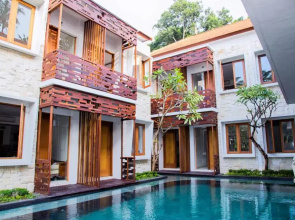 Kakul Villas & Suites