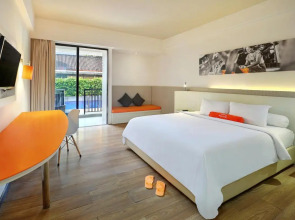 Отель Harris Hotel Seminyak Bali