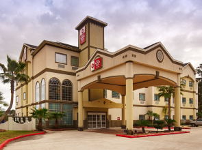 Best Western Plus New Caney Inn & Suites