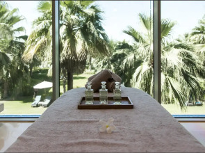 Rixos The Palm Hotel & Suites