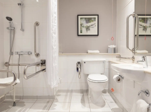 DoubleTree by Hilton Edinburgh Airport