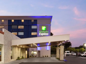 Holiday Inn Express Atlanta Airport North
