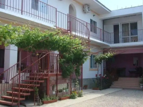 Sadla Guest House