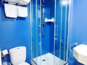 Yomo Hostal BCN Port