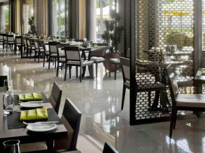 Отель Crowne Plaza Festival City an IHG