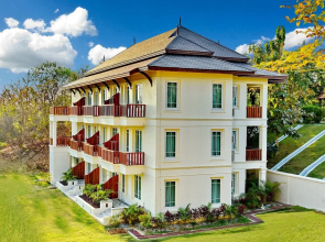 Aureum Palace Hotel & Resort