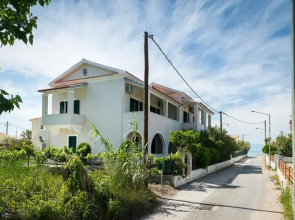 Marias Seaside Apartments