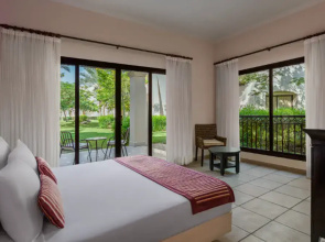 Отель JAZ Neo Saraya Palms