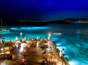Grand Resort Lagonissi