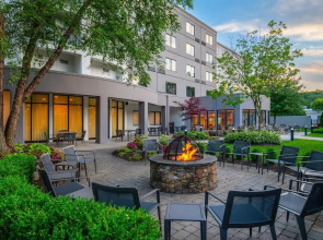 Courtyard by Marriott Providence Lincoln