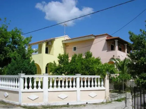 Lemon Lane Apartments