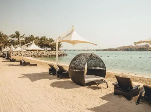 Traders Hotel, Qaryat Al Beri