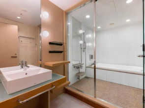 RIHGA Royal Hotel Osaka, Vignette Collection by IHG