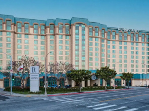 Renaissance Los Angeles Airport Hotel