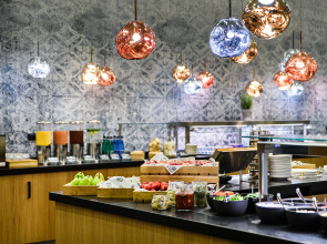 Courtyard by Marriott Warsaw Airport