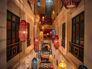 Отель Shanghai Mansion Bangkok