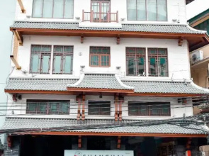 Отель Shanghai Mansion Bangkok