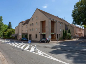 B&B HOTEL Chartres Centre Cathédrale