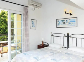 Maria Yiannis Apartments