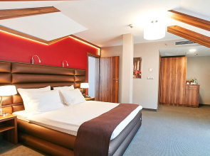 Holiday Inn Krakow City Centre by IHG