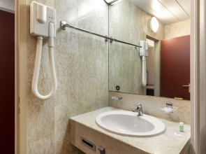 Отель B&B Milano Portello