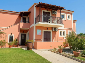 Nikos Apartments