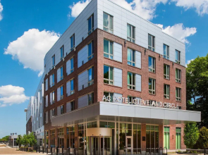AC Hotel by Marriott Boston Cleveland Circle